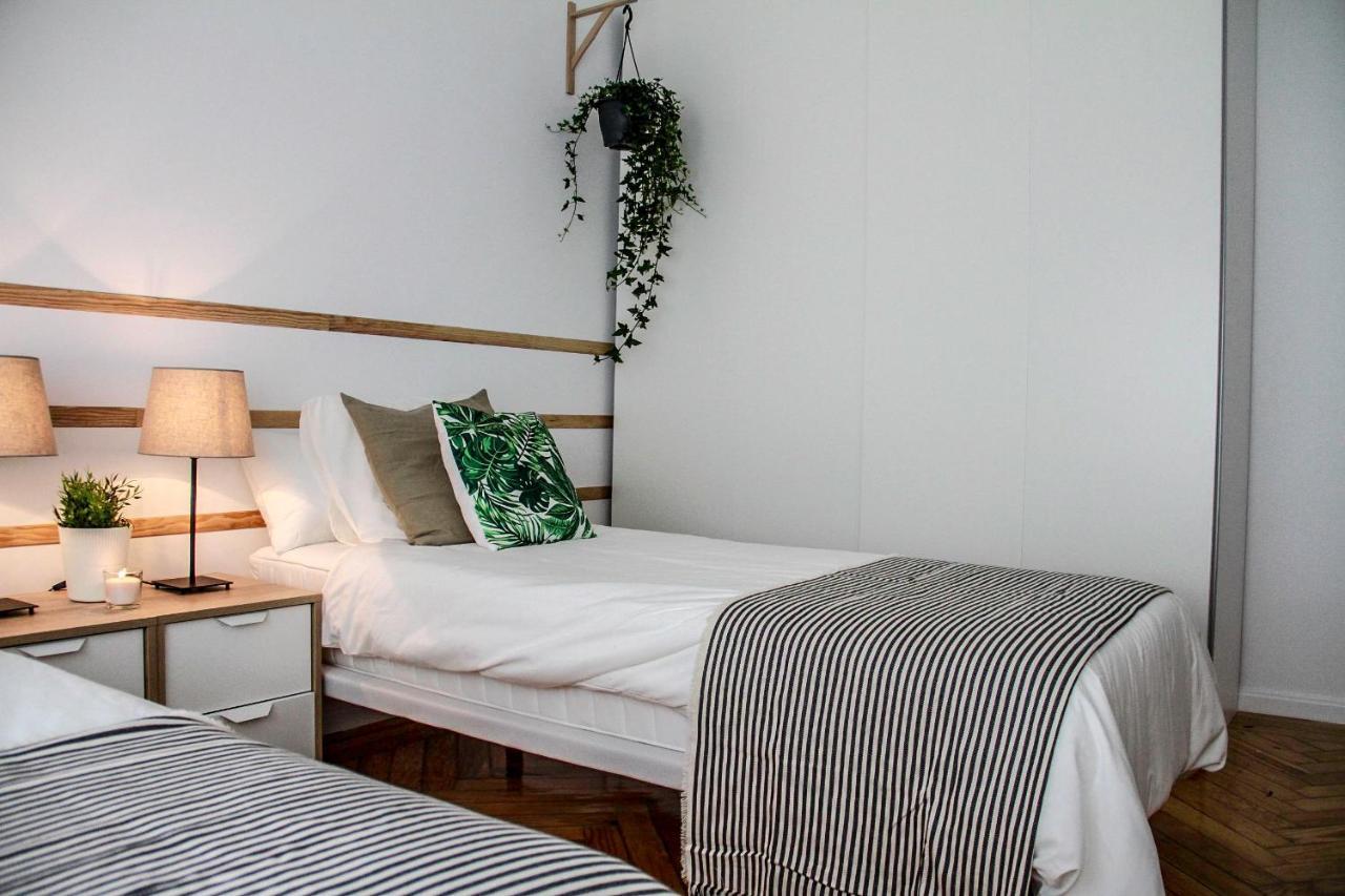 Real Beds Madrid Bed and Breakfast Exteriör bild